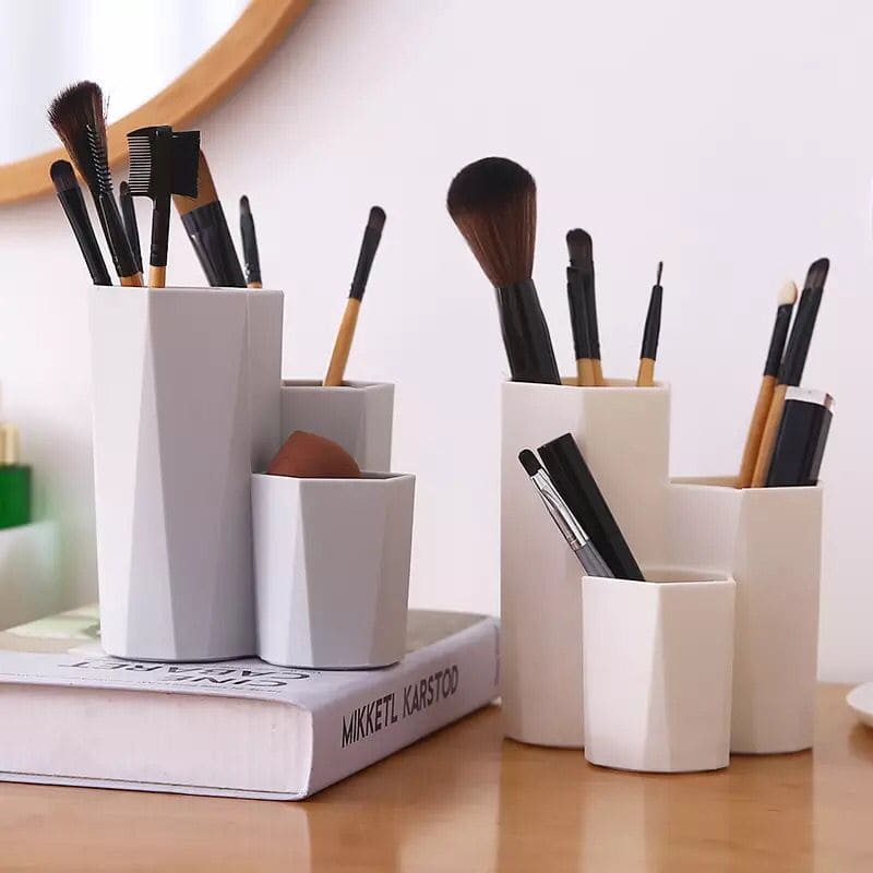 3 Grids Cosmetic Make-up Brush Storage Box, Makeup Nail Polish Cosmetic Holder, Make Up Pen Holder Rack, Multifunctional Desk Organizer Pencil Holder, Desk Dresser Vanity Bathroom Countertop 3 Grids Cosmetic Make-up Brush Storage Box, Makeup Nail Polish Cosmetic Holder, Make Up Pen Holder Rack, Multifunctional Desk Organizer Pencil Holder, Desk Dresser Vanity Bathroom Countertop